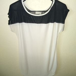 Free Kisses - Large maternity top